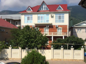 Na Izumrudnoy Guest House
